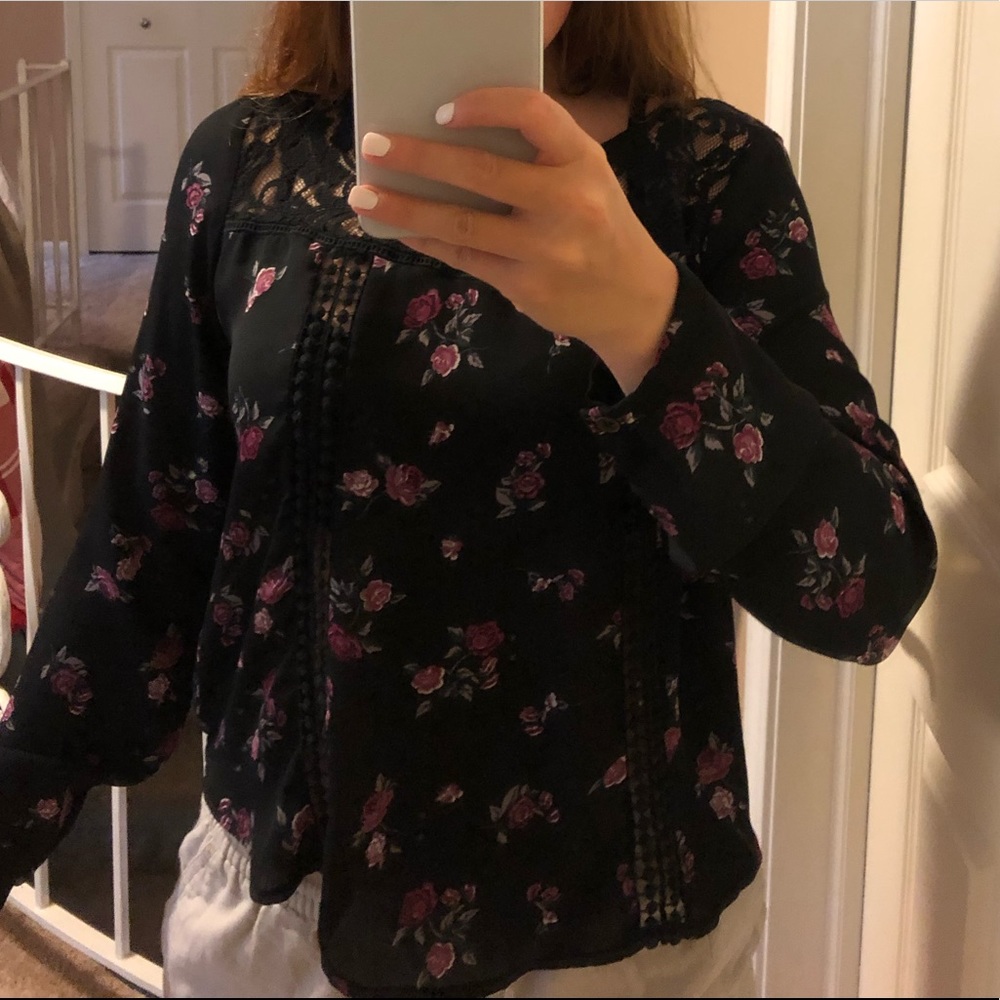Long sleeve Floral and Lacey Blouse